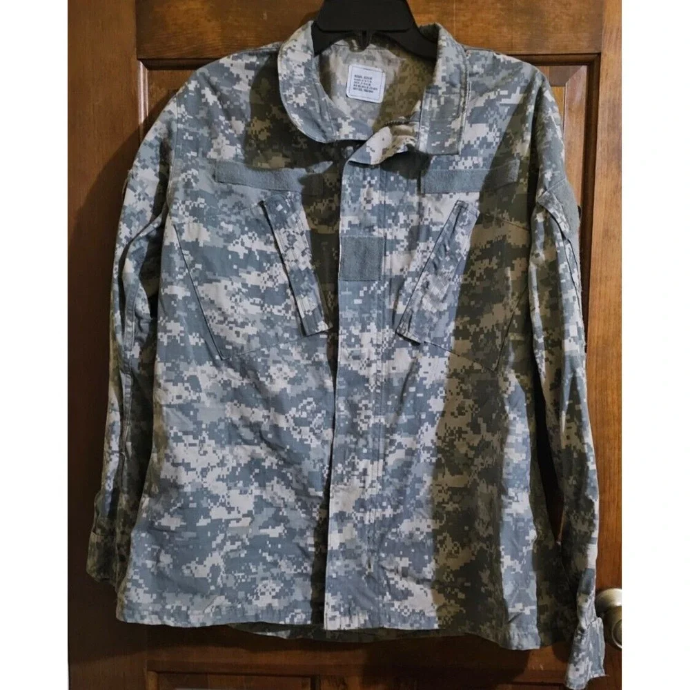 US Military Army ACU‎ Digital Camo Combat Coat Medium M Regular Shirt Jacket
